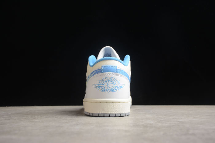 Air Jordan 1 Low Se Wmns Just Skate University Blue FJ7219 441