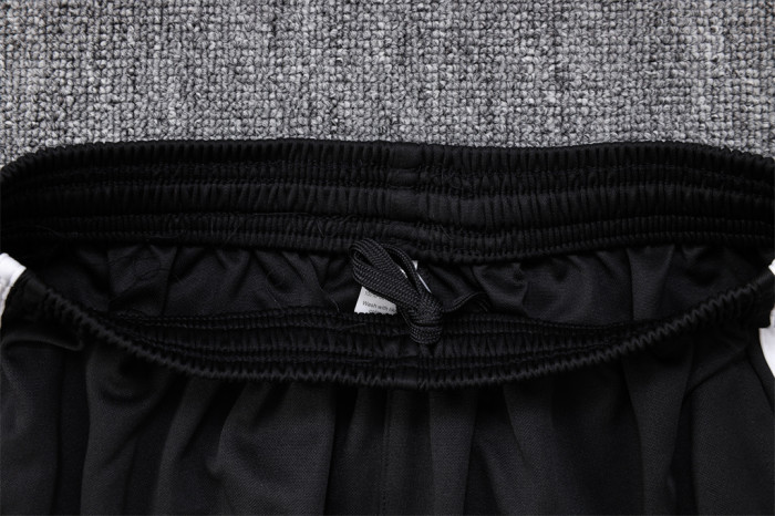 Juventus Training Jersey 23/24