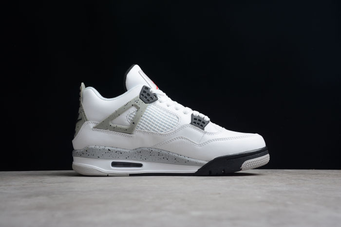 Air Jordan 4 SE “University Blue” 840606-192