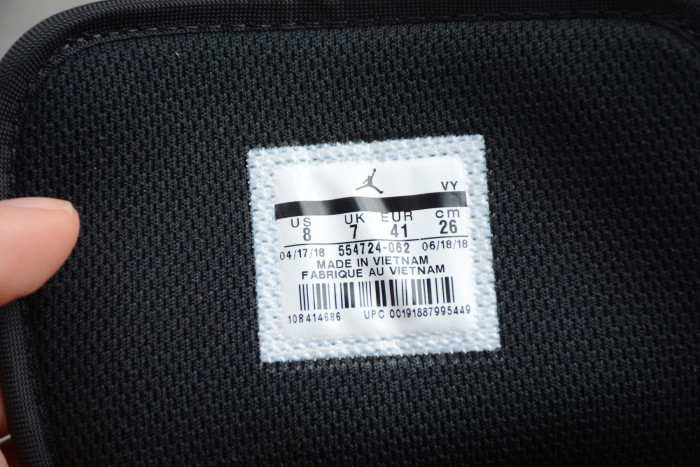 Air Jordan 1 Mid 10.5 Black Light Bone Orange Size 10.5 554724 062