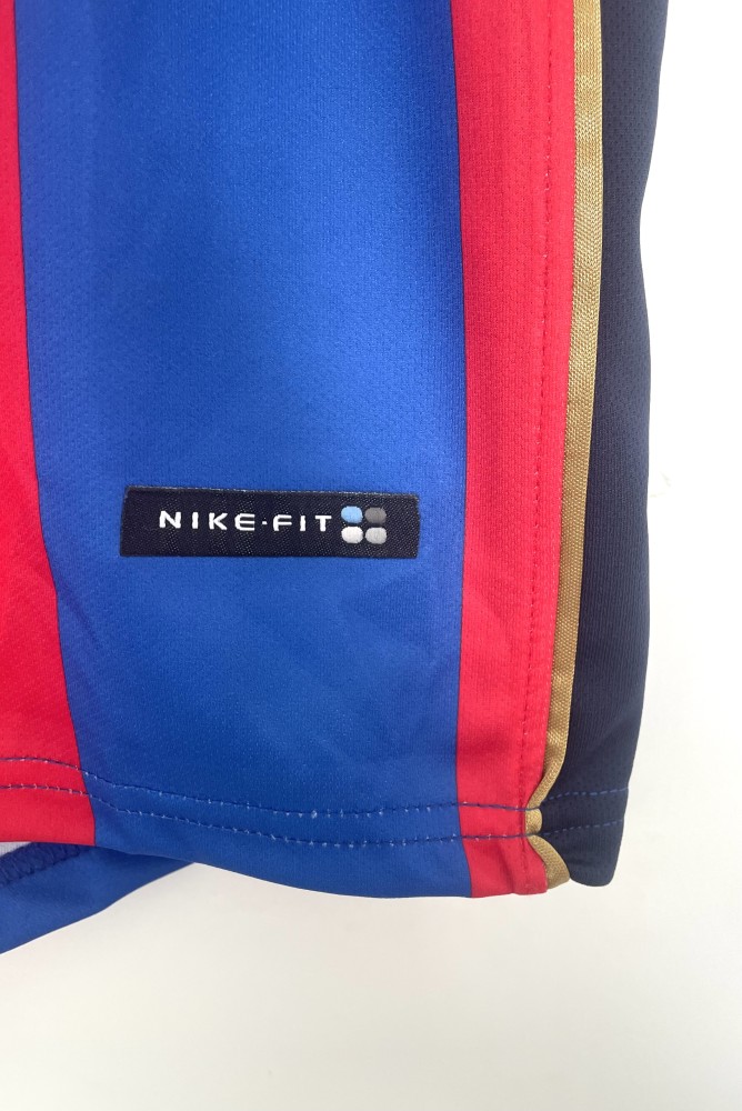 Barcelona Home Retro Jersey 2001/02