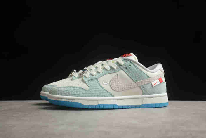SB Dunk Low LX 'Year of the Dragon' FZ5065‑111