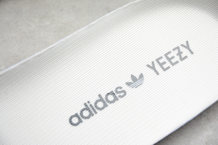 Yeezy 350 Boost V2 White CP9366