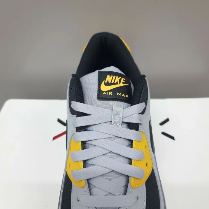 AIR MAX 90 BATMAN (DH4619 003) MEN'S TRAINERS VARIOUS SIZES