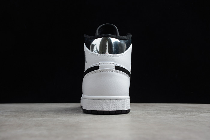 Air Jordan 1 Mid Alternate Think 16 554724-121