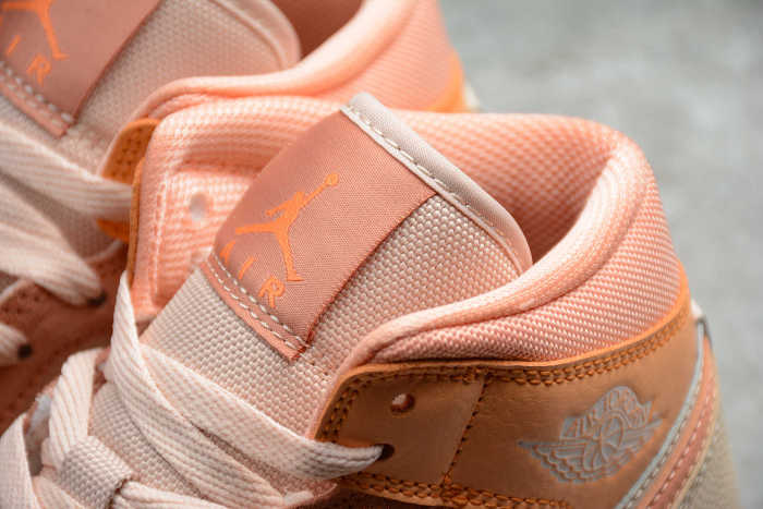 Air Jordan Wmns Air Jordan 1 Mid Apricot DH4270-800