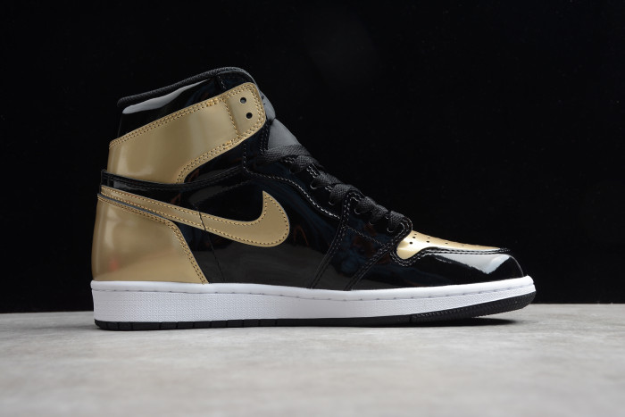 Air Jordan 1 Retro High OG NRG Gold Toe 861428