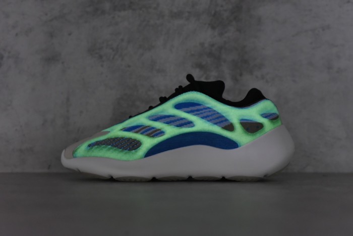 Yeezy Boost 700 V3 Arzare G54850