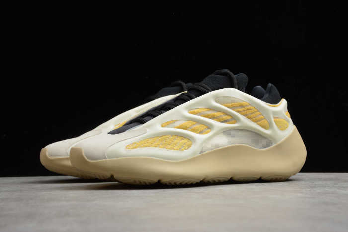 Yeezy Boost 700 V3 “Srphym” G54853