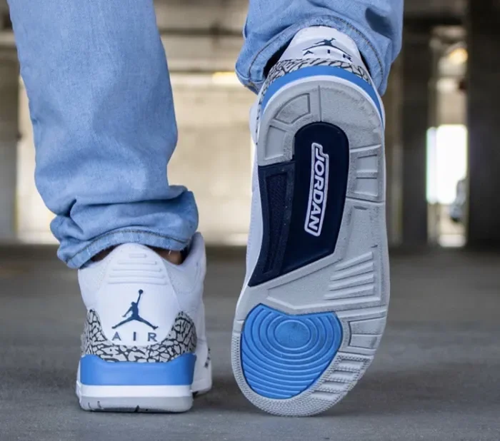Air Jordan 3 “UNC” CT8532-104