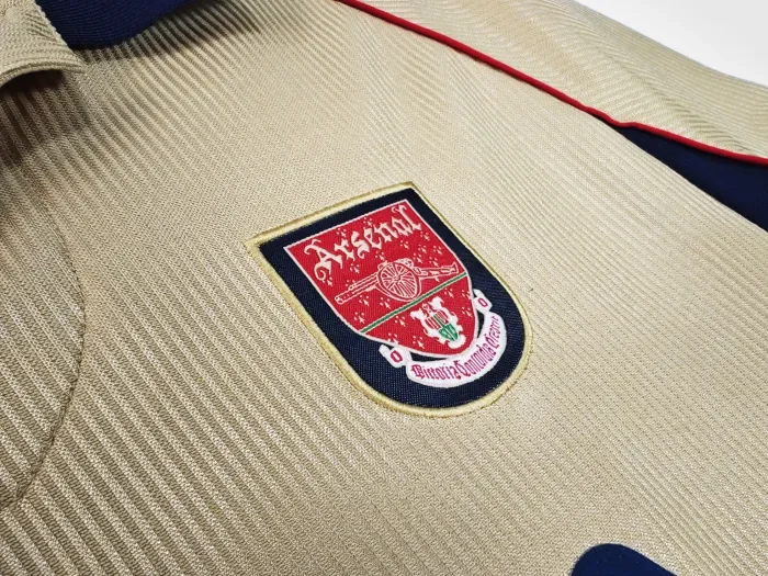 Arsenal Away Retro Jersey 2001/02