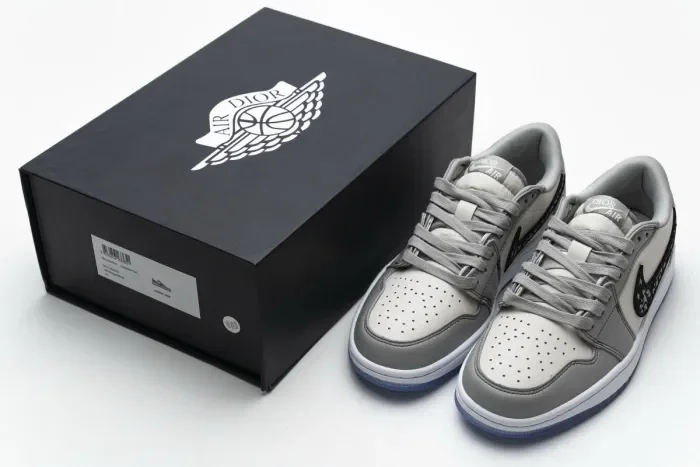 Dior x Air Jordan 1 Low 'Wolf Grey' CN8608-002