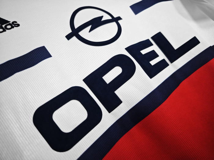 Bayern Munich Away Retro Jersey 1998/00