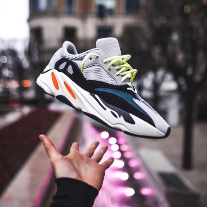 Kanye West x Yeezy Runner Boost 700 Black Green B75571