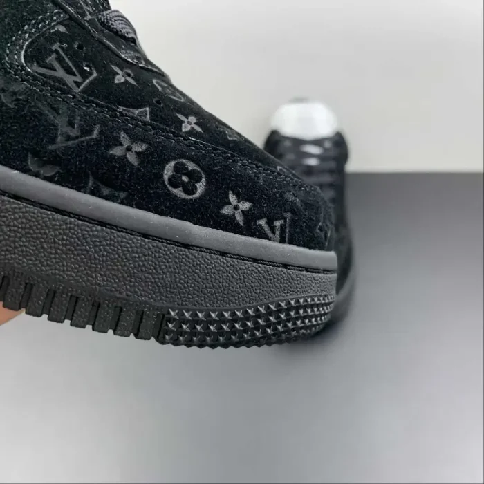Air Force 1 L-V Low Black MS 0232