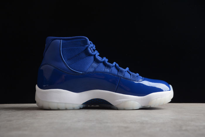 Air Jordan 11 Retro Midnight Navy White AT7802-115