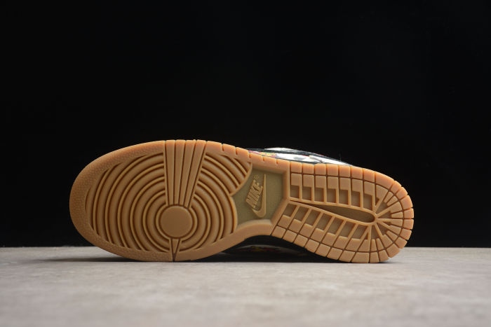 Supreme x SB Dunk Low 'Rammellzee' FD8778‑001