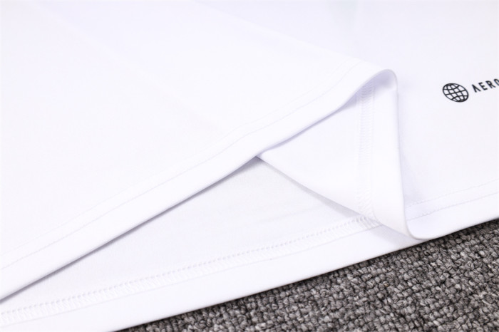 Manchester United Training Jersey 23/24