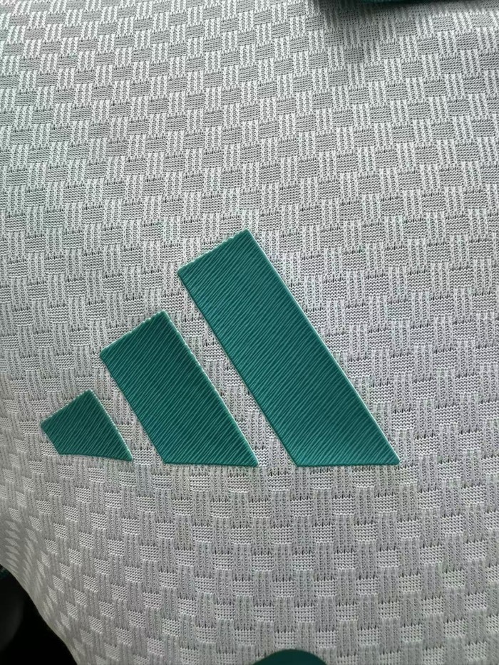 Liverpool POLO Player Version Jersey 26/27