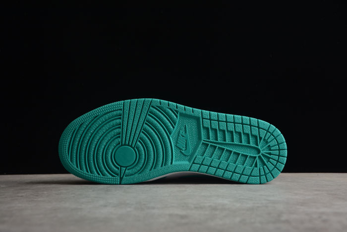 Air Jordan 1 Low New Emerald DC0774-132