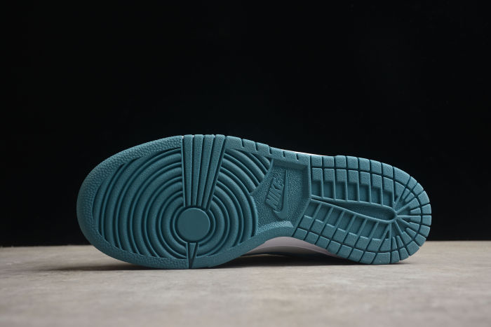 SB Dunk Low 'Noise Aqua' FJ0739‑100