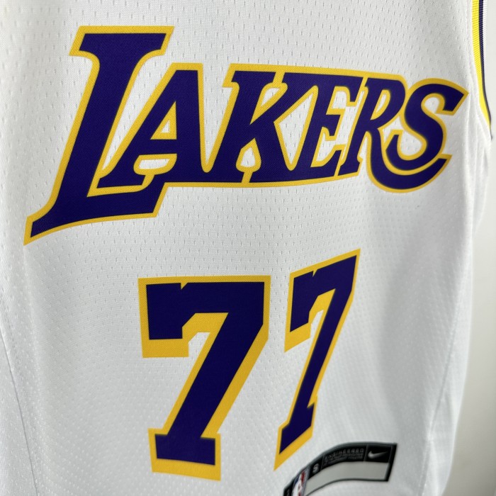 Los Angeles Lakers Kids Jersey White Icon Edition 22/23 NO.77 Dončić