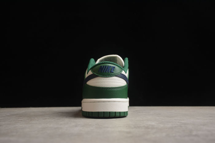 SB Dunk Low Retro Gorge Green Midnight Navy DD1503-300
