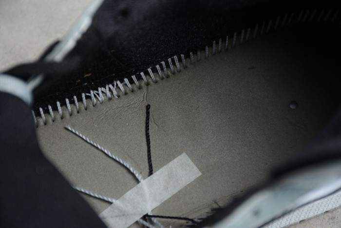 Air Jordan 1 Mid Light Smoke Grey White Black 554724-092