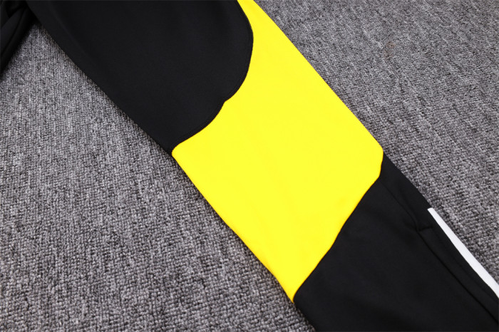 Juventus Training Jacket 23/24