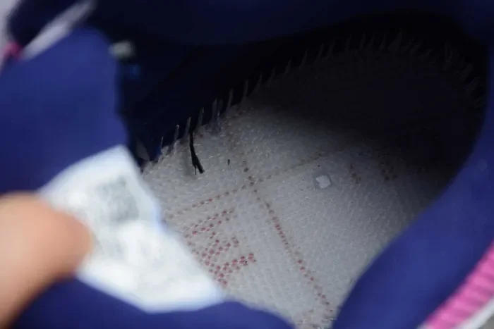 Air Jordan 3 WMNS Barely Grape Hyper Crimson 441140-500