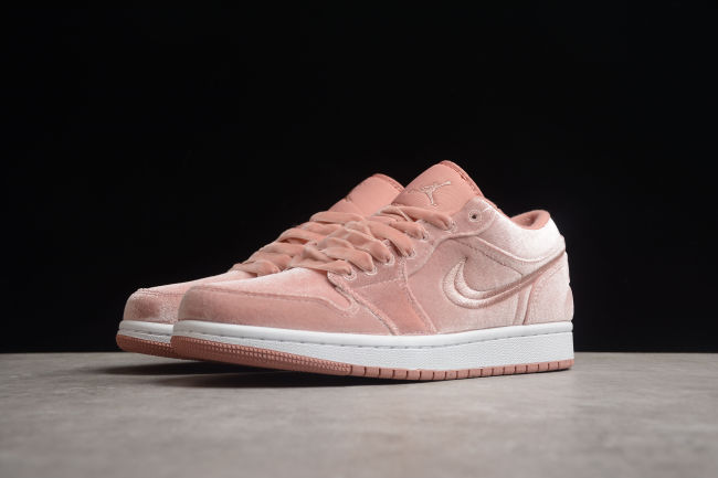 Air Jordan 1 Low SE “Pink Velvet” DQ8396-600