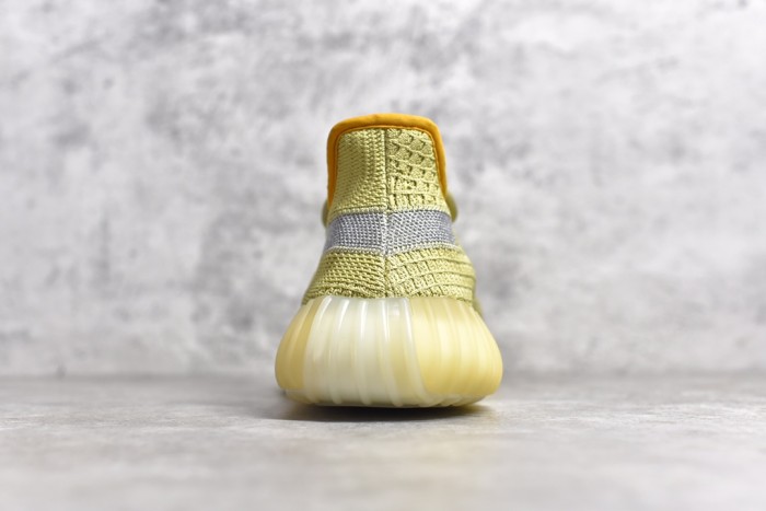 Yeezy Boost 350 V2“Marsh” FX9034