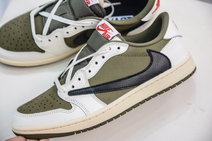 Air Jordan 1 Retro Low OG SP Travis Scott Medium Olive