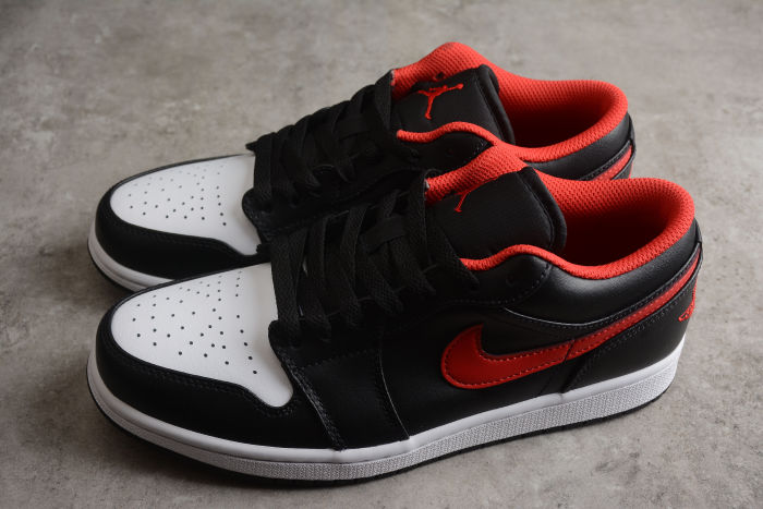 Air Jordan 1 Low “White Toe”553558-063