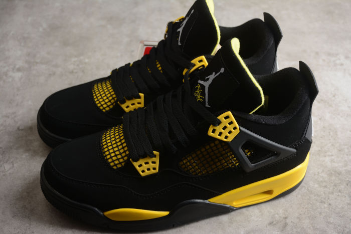 Air Jordan 4 Retro Thunder 2023 DH6927-017