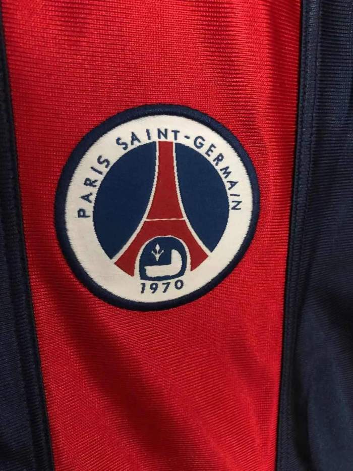 Paris Saint Germain Home Retro Jersey 2001/02