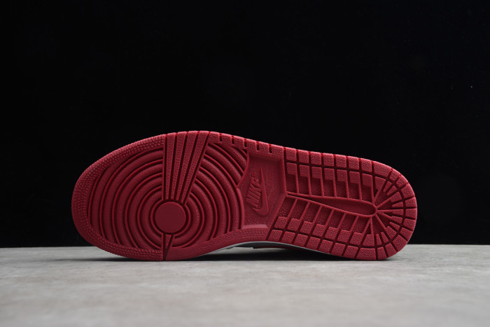Air Jordan 1 Mid Bred Toe Black/Noble Red 554724-066
