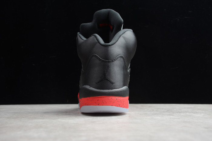 Air Jordan 5 Retro “Satin Bred”136027-006