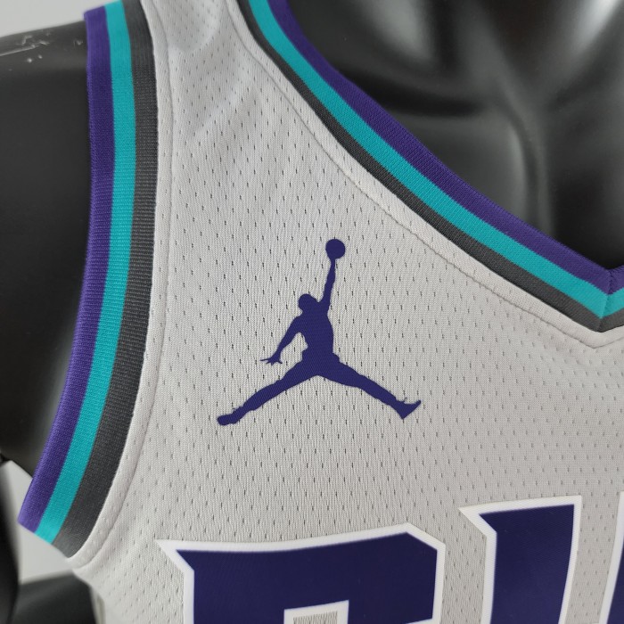 Kelly Oubre Jr. Charlotte Hornets Swingman Jersey Grey 2019