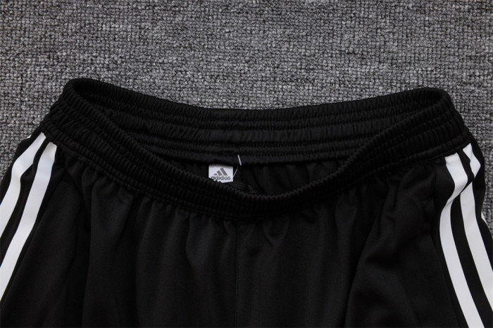 Juventus Training Jersey 23/24