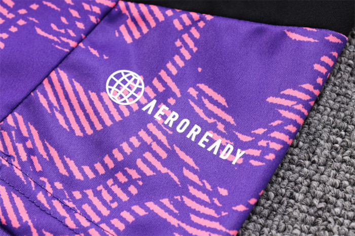 Juventus Training Jersey 23/24