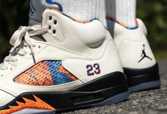 Air Jordan 5 “International Flight” 136027-148