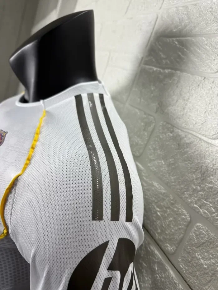 Real Madrid Home Player Jersey 25/26