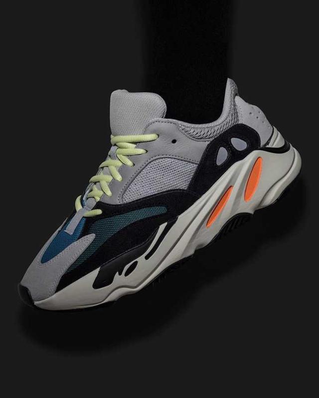 Kanye West x Yeezy Runner Boost 700 Black Green B75571