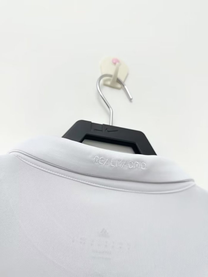 Real Madrid Home Retro Jersey 2016/17