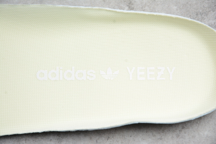 Yeezy 350v2 “Static” F36927