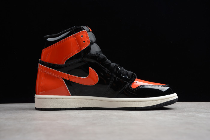 Air Jordan 1 Retro Shattered Backboard 3.0 555088-028
