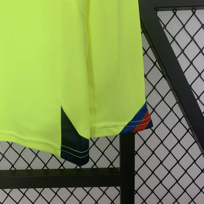 Barcelona Away Long Sleeve Retro Jersey 2005/06