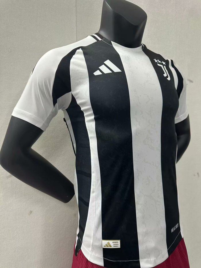 Juventus Home Player Jersey 24/25