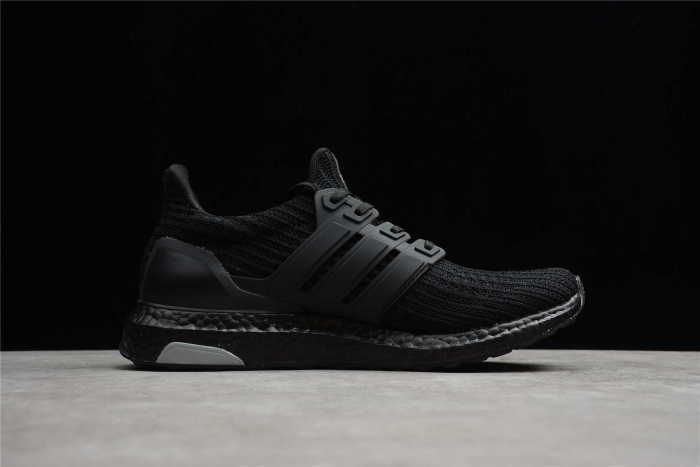 Ultra Boost 4.0 Triple Black BB6171